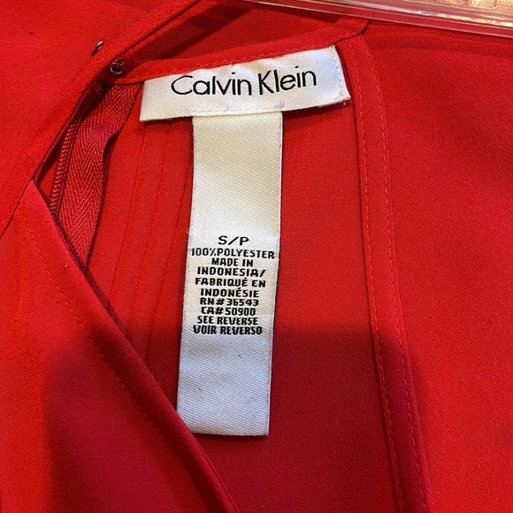 Gently worn Calvin Klein S/P holter style top - Picture 4 of 5
